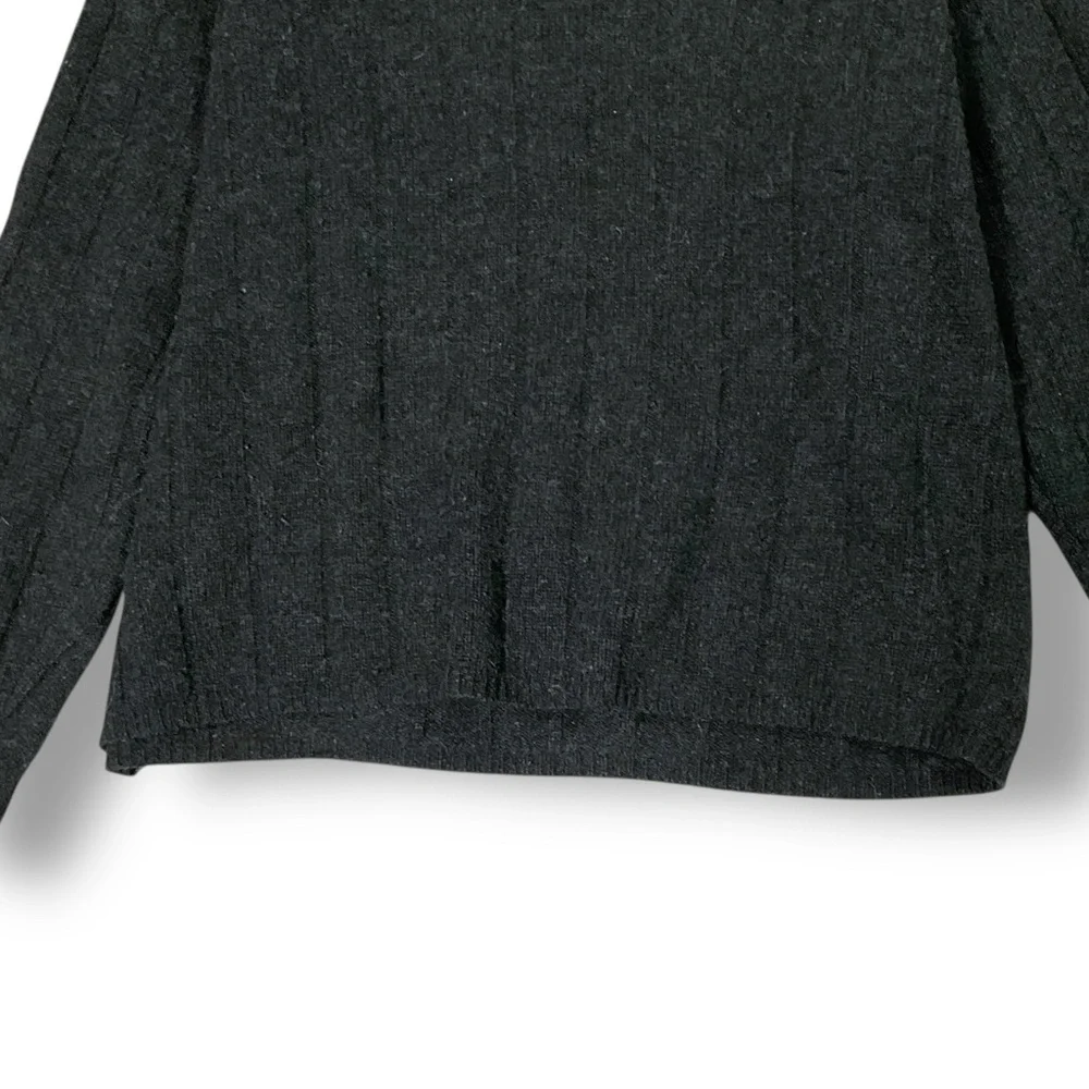J. Crew Men’s Lambswool Sweater Sz XL Cable Knit V Neck Charcoal Gray - Picture 3 of 10